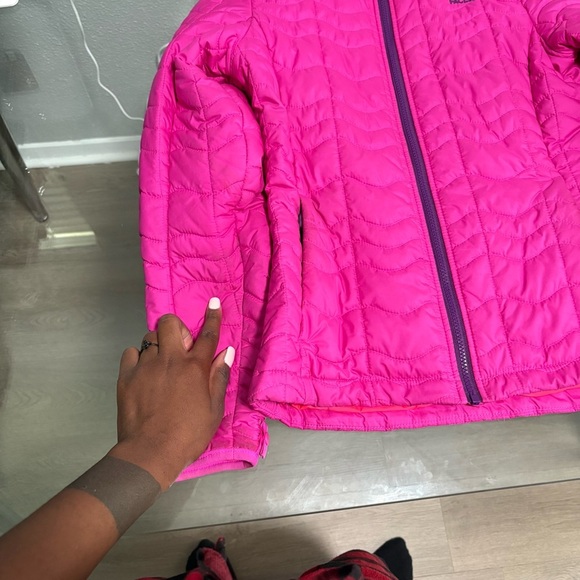 The North Face Fuchsia Women's Ski Jacket - Picture 9 of 11
